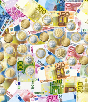 La BCE bacchetta il Governo sui contanti Moneta a corso legale